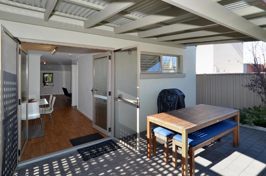 Standard Apartment, 1 Bedroom, Non Smoking, Kitchen (Apartment 3) | Terrace/patio