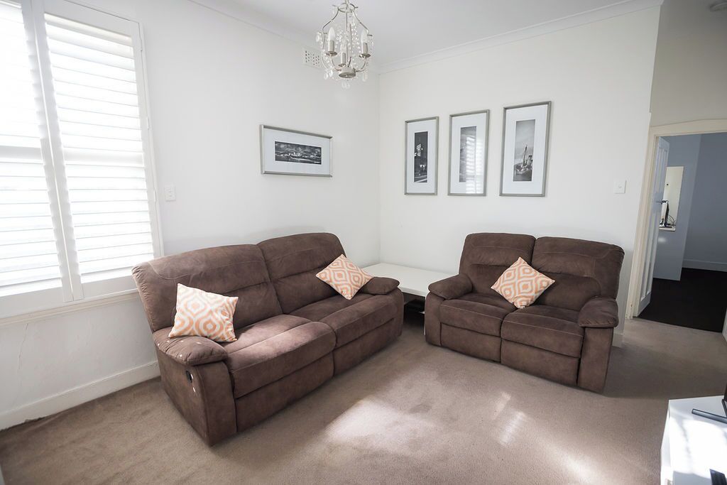 Standard Apartment, 2 Bedrooms, Non Smoking, Kitchen (Apartment 4) | Living area | Flat-screen TV, DVD player