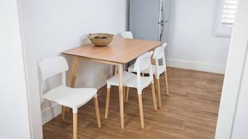 Standard Apartment, 2 Bedrooms, Non Smoking, Kitchen (Apartment 4) | 1 bedroom, iron/ironing board, WiFi (free), bed sheets