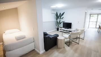 1 bedroom, iron/ironing board, free WiFi, bed sheets