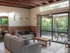 标准套房, 2 间卧室, 无烟房, 简易厨房 | 免费 WiFi、轮椅无障碍