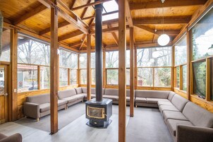 Televisión LCD 44 pulgadas con canales de televisión digitales