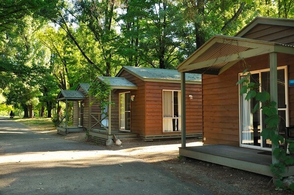 Cedar Villa | Exterior