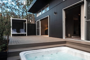 Villa Luxe, 1 très grand lit, non-fumeur, cheminée | Bain à remous privé