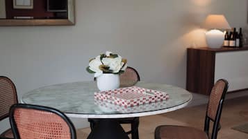 Luxury Villa, Jetted Tub, Valley View | Dining room