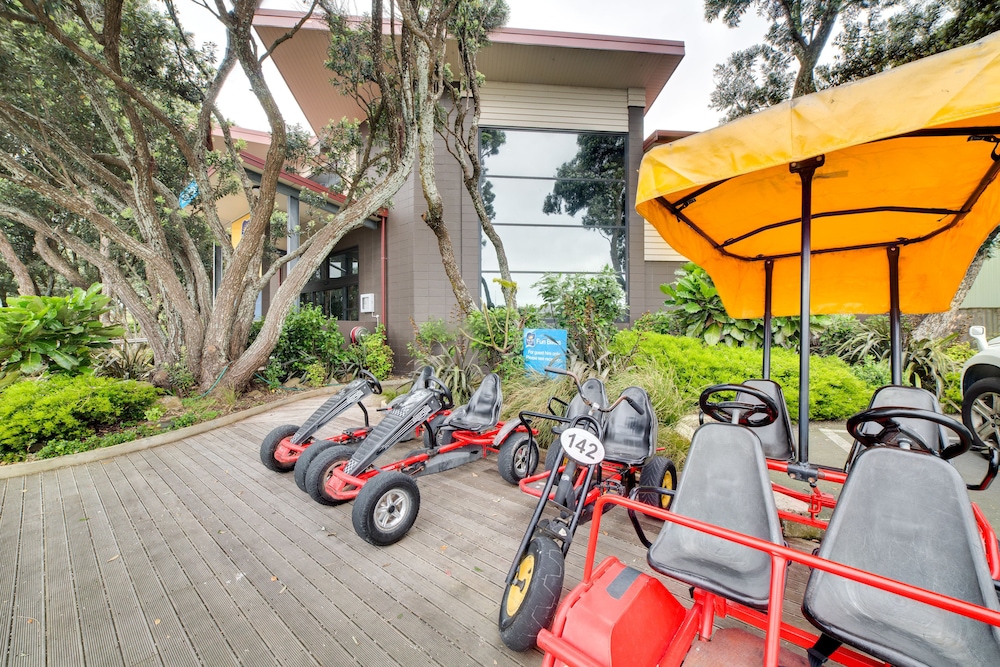 Wellington TOP 10 Holiday Park by null