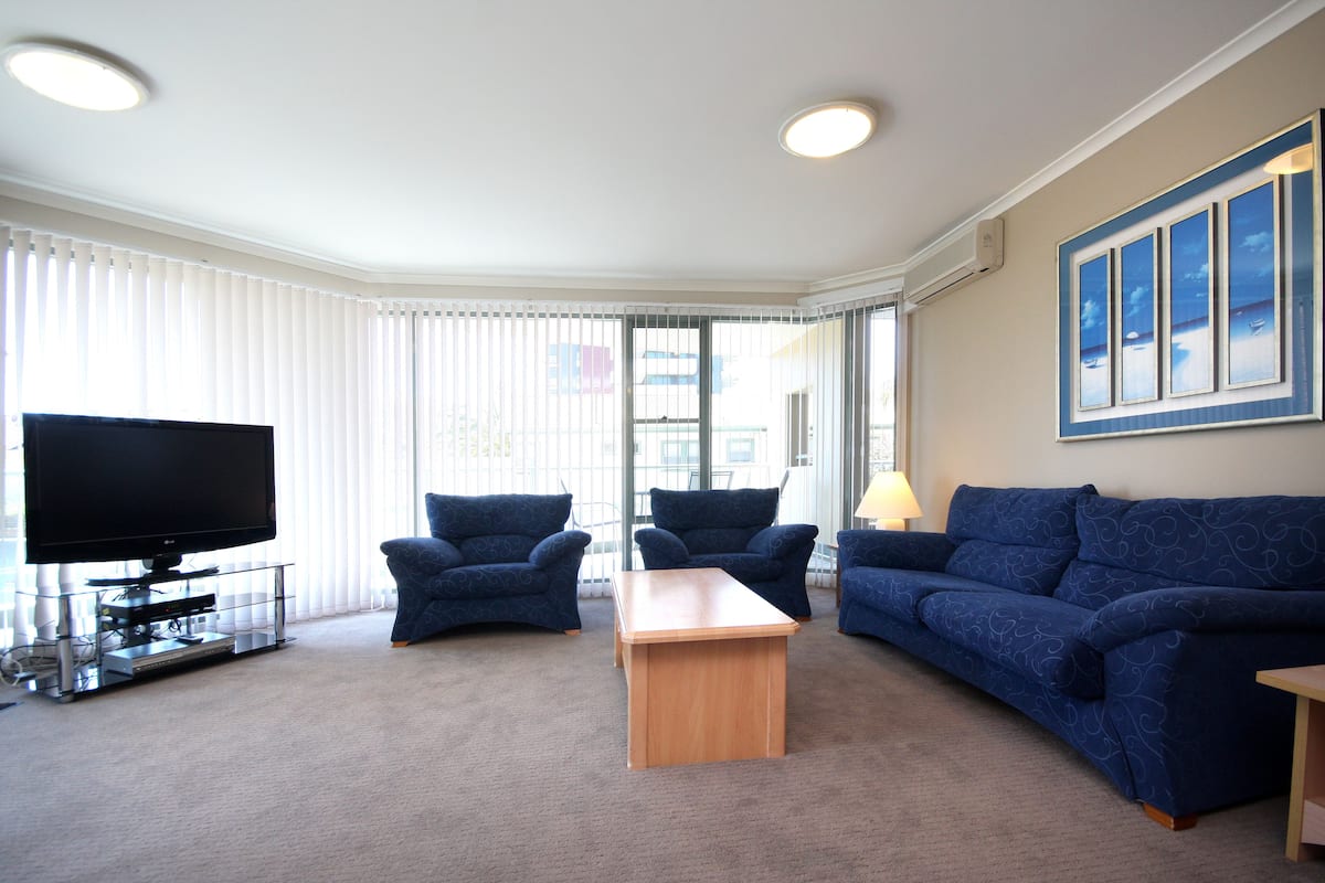 Apartamento estándar, 3 habitaciones | 1 dormitorio, decoración individual, wifi gratis y ropa de cama