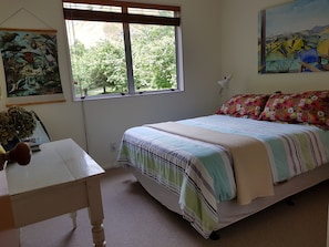 Standard Room, Non Smoking, Shared Bathroom (4 Bedroom Retreat)