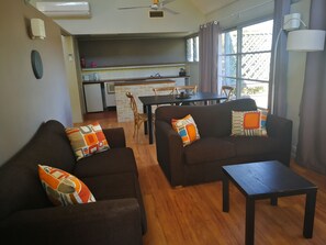 Suite Standard, 2 chambres, non-fumeurs, cuisine (Villa) | Lits supplémentaires