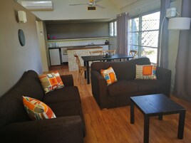 Standard Suite, 2 Bedrooms, Non Smoking, Kitchen (Villa) | Extra beds