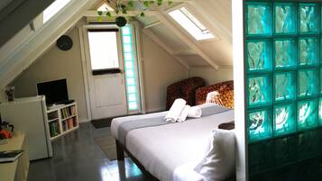 Loft Confort | Escritorio, tabla de planchar con plancha, cunas y wifi gratis