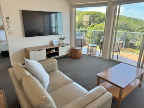 Living room - Bluewater Apartments Merimbula (Merimbula)