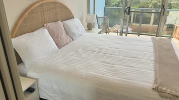 Standard Apartment, 2 Bedrooms, Non Smoking, Kitchen (/2BTHRM/SPA - 5) | 1 bedroom, soundproofing, iron/ironing board, free cribs/infant beds