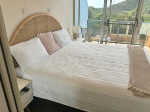 1 bedroom, soundproofing, iron/ironing board, free cots/infant beds - Bluewater Apartments Merimbula (Merimbula)