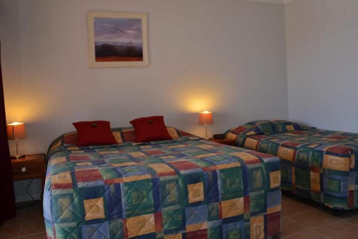 1 bedroom, minibar, free WiFi, bed sheets