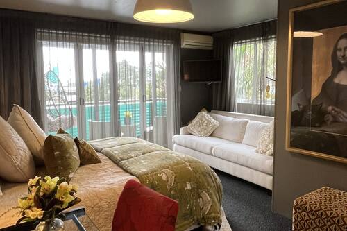 Executive Studio, Balcony