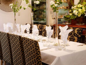 Restaurant - Nice Hotel (New Plymouth)