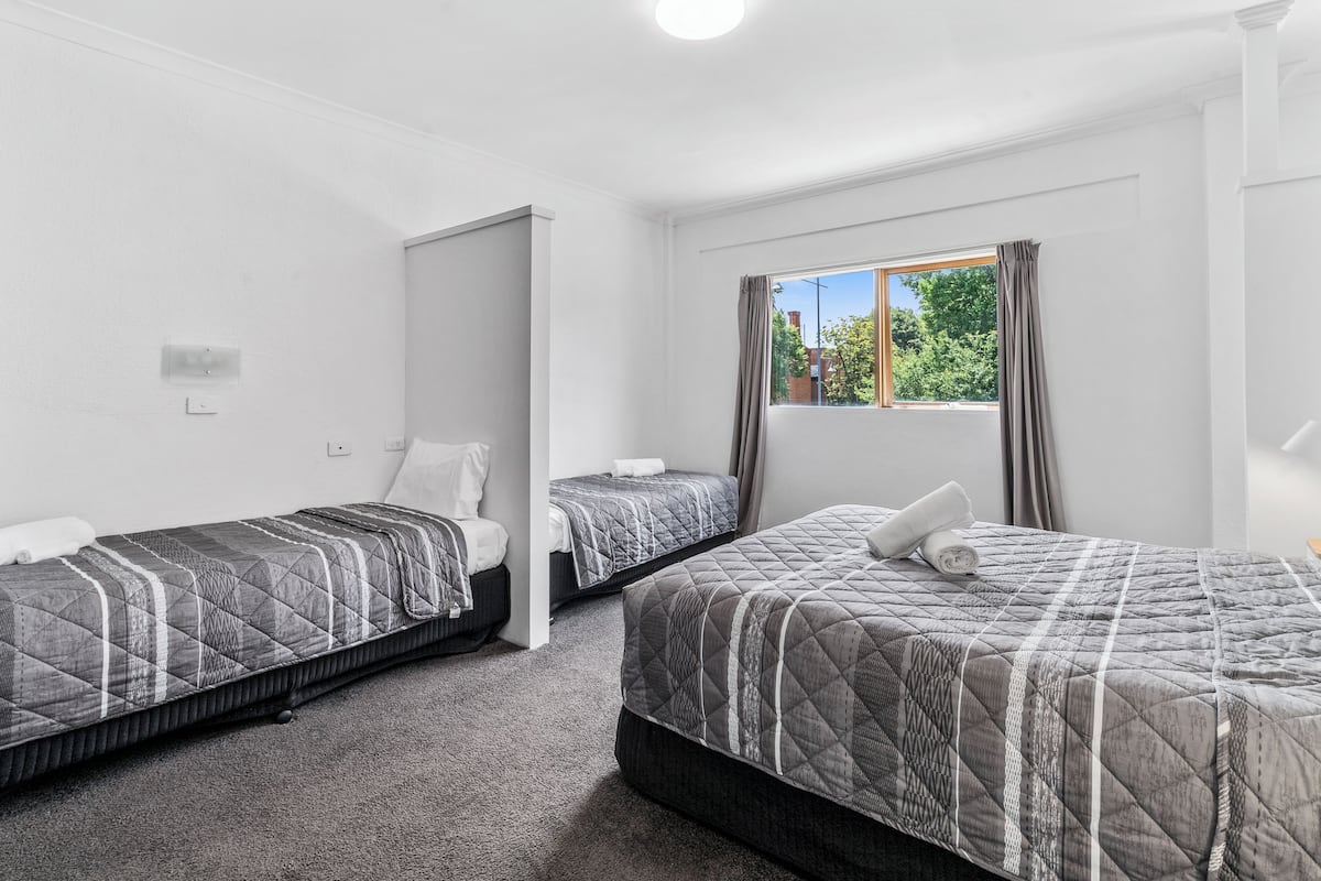 Family Room, Multiple Beds, Non Smoking