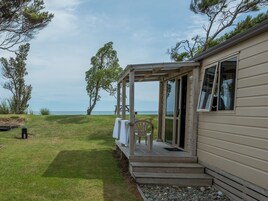 标准开间, 简易厨房, 海洋景观 | 熨斗/熨板、免费 WiFi