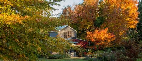 The Barn | Iron/ironing board, cribs/infant beds, bed sheets