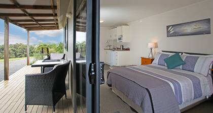 Auckland Country Cottages