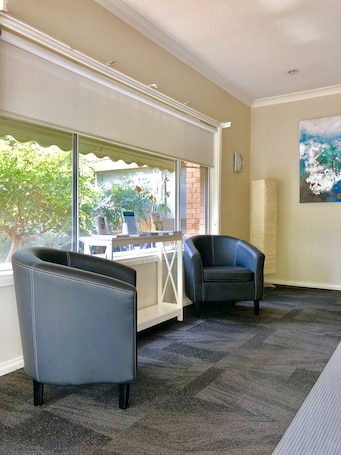 Interior. Golfview Motor Inn