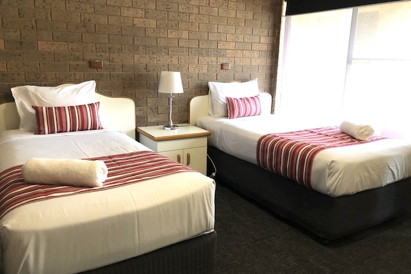 Family Apartment | 1 bedroom, desk, soundproofing, iron/ironing board