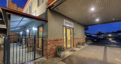 Saltbush Motor Inn