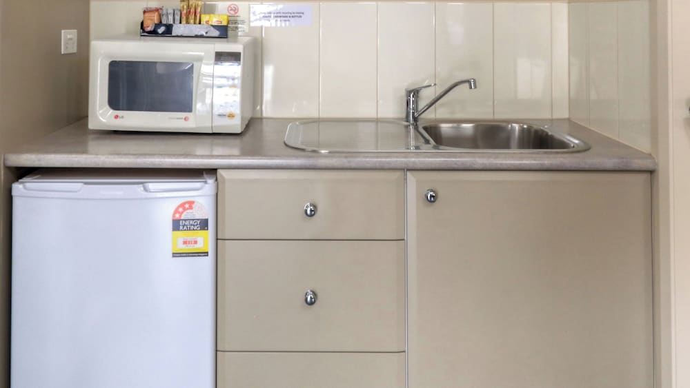 Saltbush Motor Inn by null