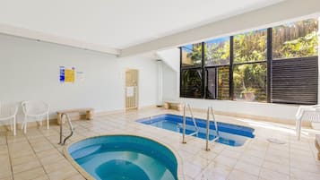 Indoor spa tub