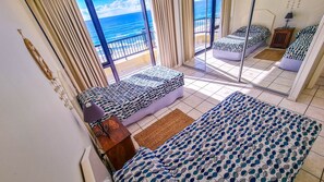 Panoramic-Penthouse, 2 Schlafzimmer, Sauna | 2 Schlafzimmer, individuell dekoriert, individuell eingerichtet