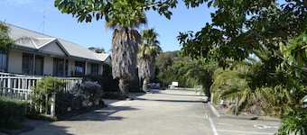 Lightkeepers Inn Motel