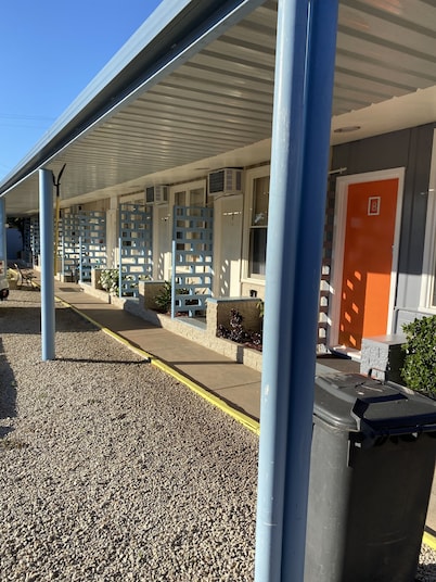 Paddle Steamer Motel