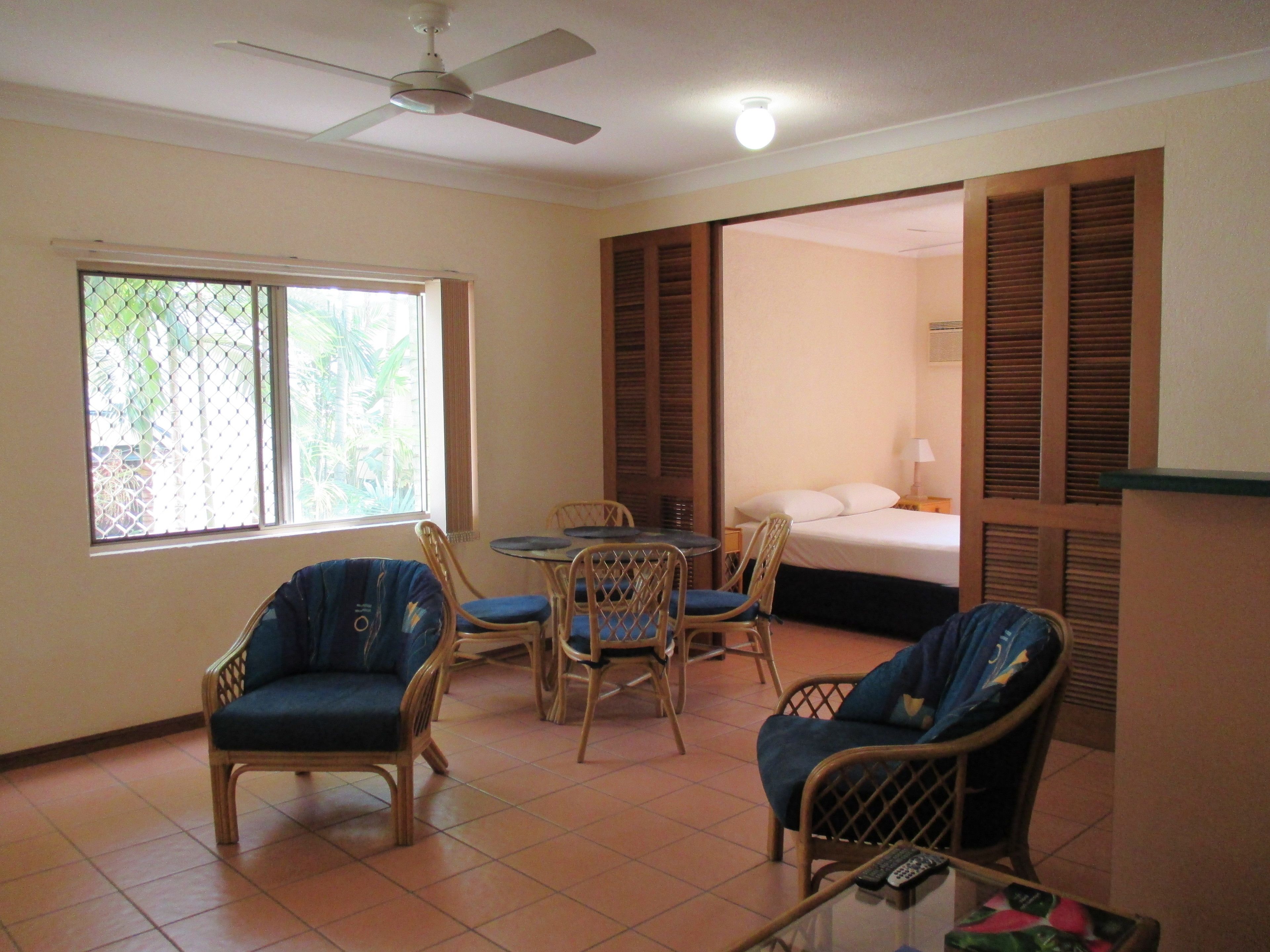 Royal Palm Villas Cairns — image 12