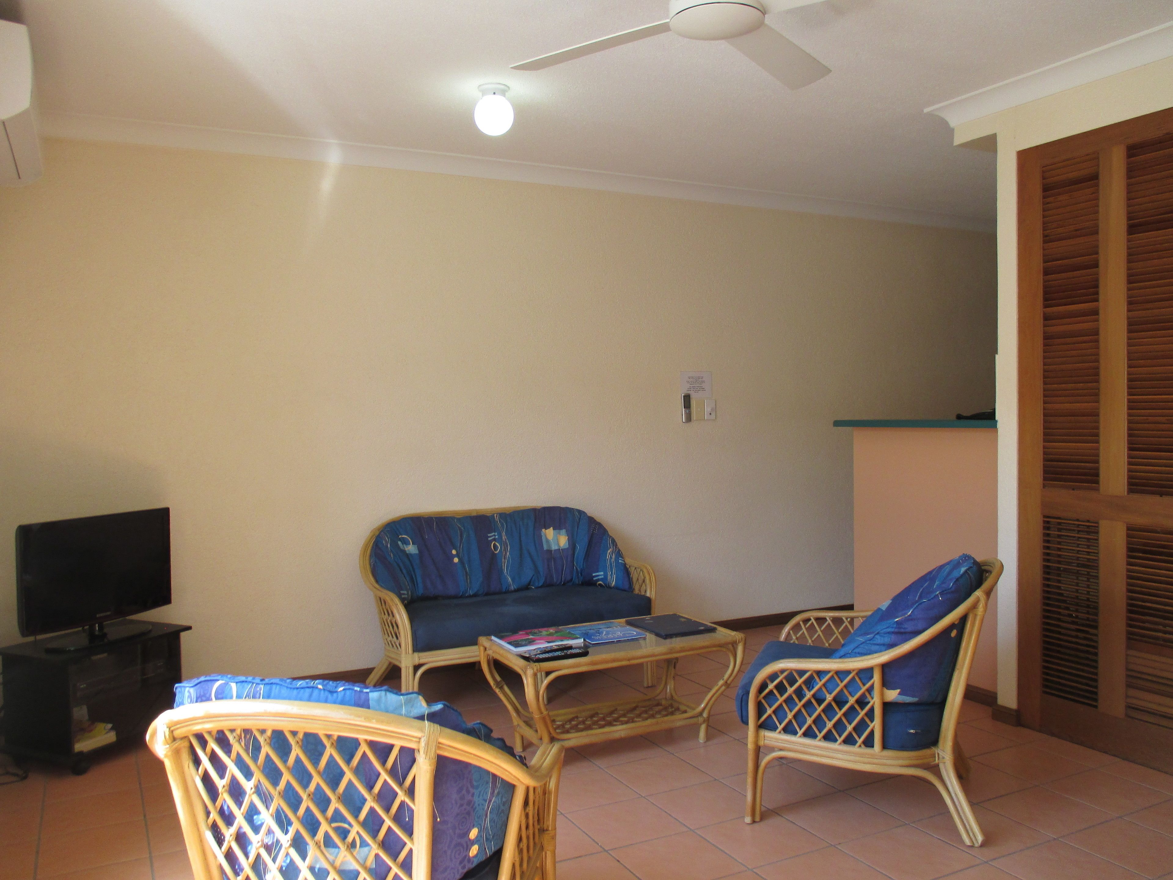 Royal Palm Villas Cairns — image 17