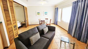 Standard Apartment, 1 Bedroom, Non Smoking, Kitchen | Iron/ironing board, free WiFi, bed sheets