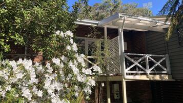 Grand Room, Multiple Beds, Garden View | Laptop workspace, iron/ironing board, free WiFi, bed sheets