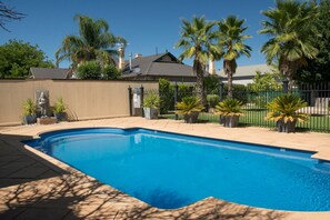 Utomhuspool