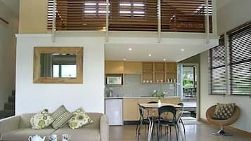 King Studio with Verandah | Living area