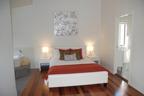 Iron/ironing board