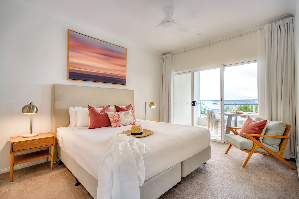 1 Schlafzimmer, individuell dekoriert, individuell eingerichtet