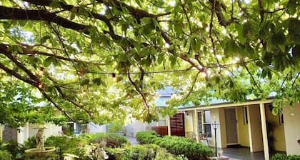 Hahndorf Oak Tree Cottages