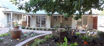 Hahndorf Oak Tree Cottages
