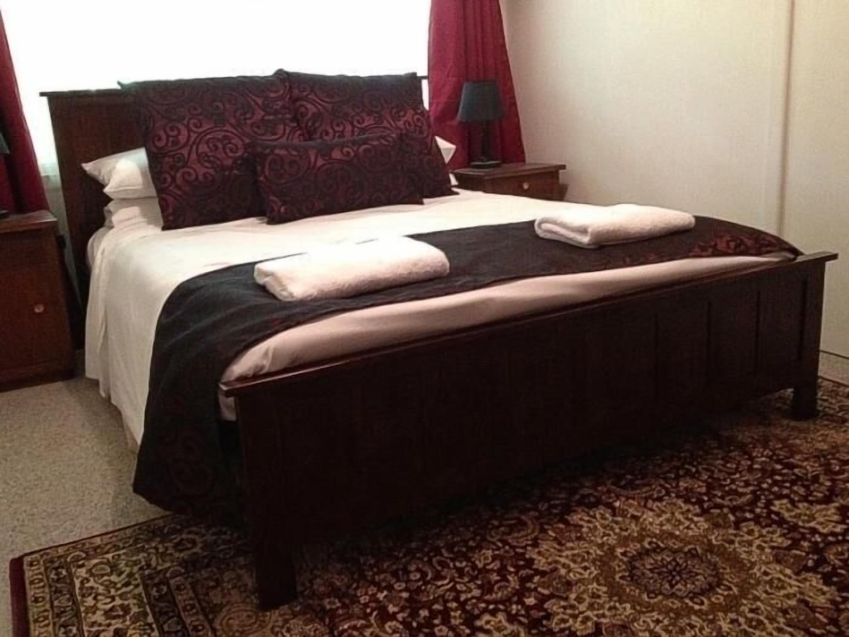 Tudor Cottages Mt Dandenong — image 19