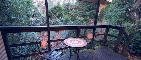 Etna Cottage | Terrace/patio