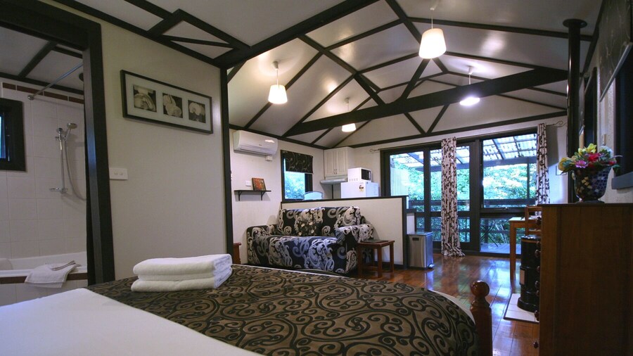 Tudor Cottages Mt Dandenong