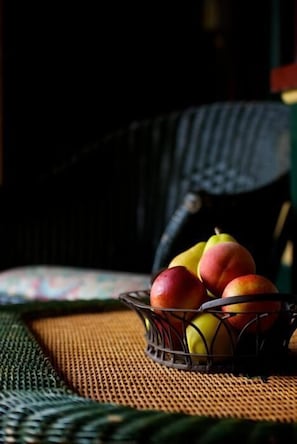 Alimentos y bebidas