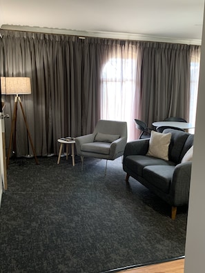 Phòng đôi dành cho gia đình, không hút thuốc, bếp nhỏ (2Bd Family) | 1 phòng ngủ, nệm có lớp đệm bông