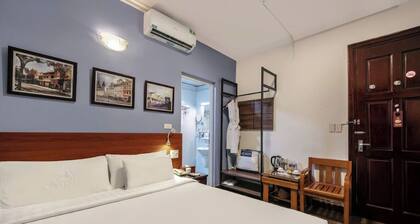 A25 Hotel - Doi Can 2