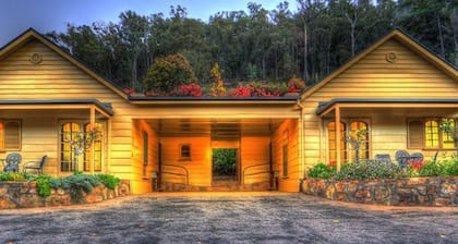 Chestnut Tree Holiday Apartments